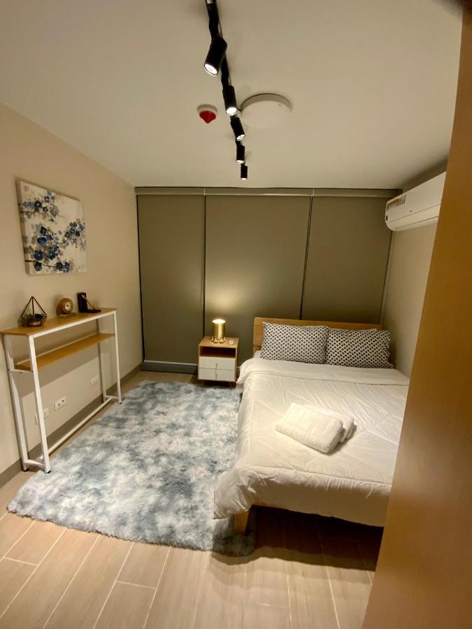 Classy 2Br Suite At Eastwood City With Pool And City Skyline View Manila Ngoại thất bức ảnh