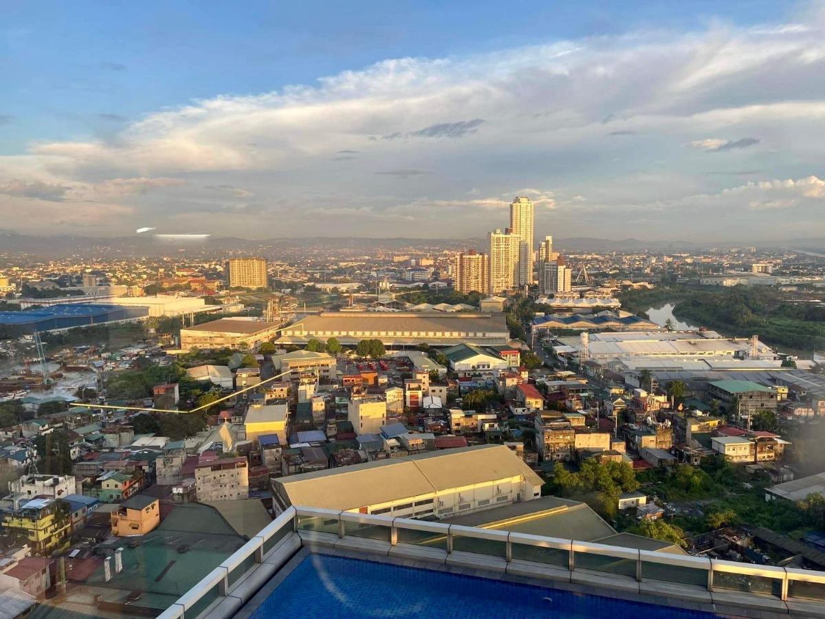 Classy 2Br Suite At Eastwood City With Pool And City Skyline View Manila Ngoại thất bức ảnh